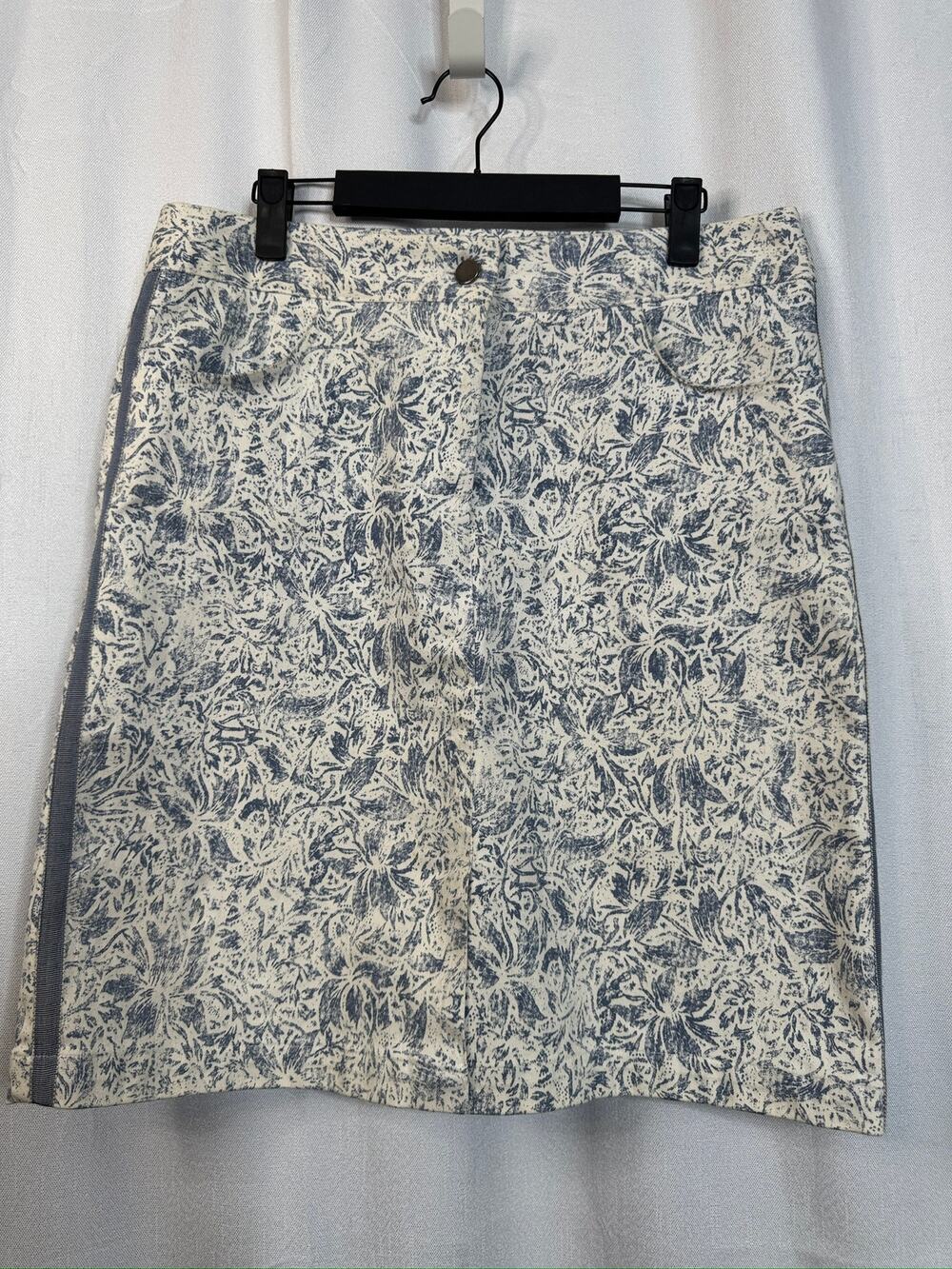 384. Elliott Lauren Blue White Floral Print Pencil Skirt Size 8
